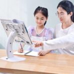 Eary Lap Desk